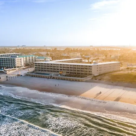 Ocean Front And Pool Front At Daytona Inn Beach Resort-2